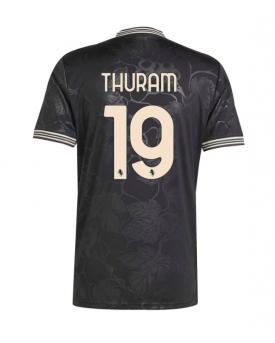 Billige Fotballdrakt Juventus Khephren Thuram #19 Replika Tredjedrakt 2025-26 Kortermet Billige Fotballdrakt Juventus Khephren Thuram #19 Replika Tredjedrakt 2025-26 Kortermet